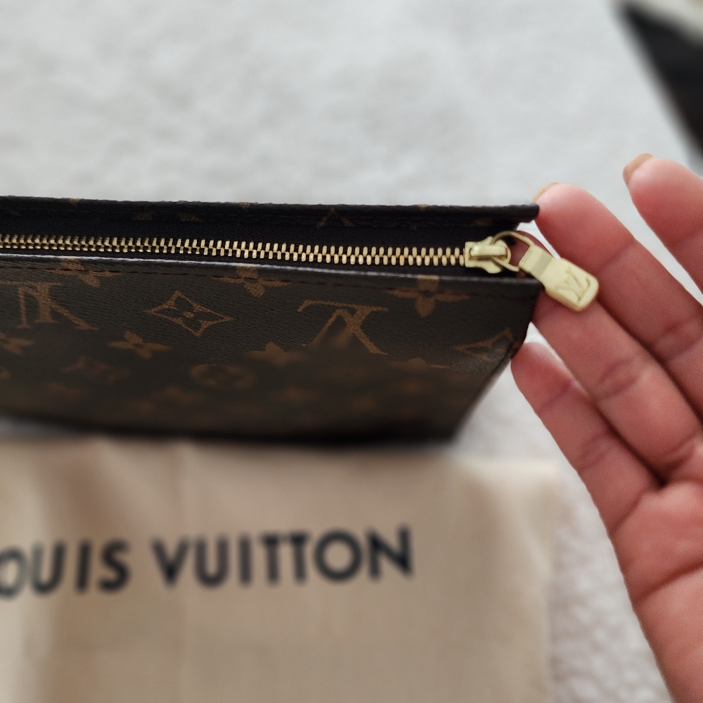 LV toliety 26 - Picture 7 of 12